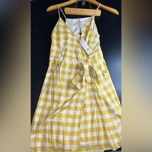BCBGeneration Yellow Gingham V-Neck Wrap Dress Size Small NWT